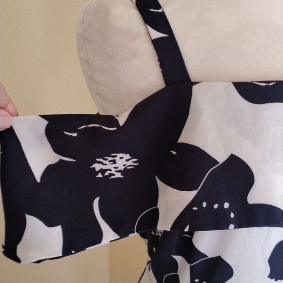 SHEIN Midi Dress - Picture 5 of 15